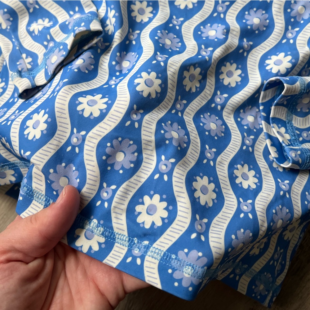 Mini Boden Floral Long Sleeve Swim Rash Guard Blue size 9-10 Years - Picture 3 of 8